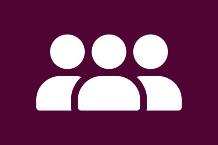 Icon that shows a group of three people